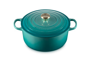 Le Creuset Enameled Cast Iron Signature Round Dutch Oven, 7.25 qt., Riviera