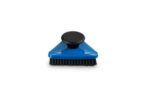 Le Creuset Triangle Grill Pan Brush, 3.7", Marseille