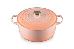 Enameled Cast Iron Signature Round Dutch Oven Lidded 7.25 qt. - Pche