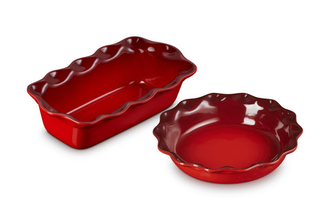 Le Creuset Stoneware Set of 2 9" Heritage Fluted Pie and 9" Fluted Loaf Dish, Cerise